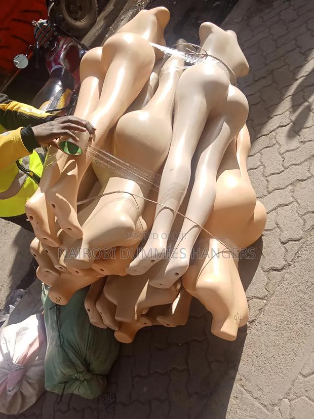 Curvy Size Dummies