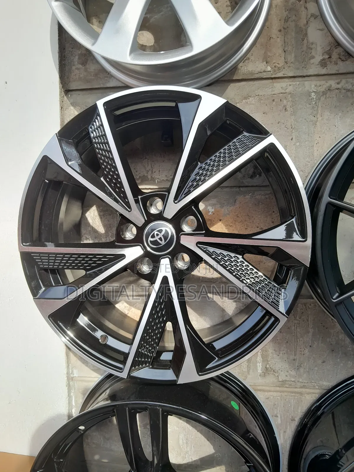 Toyota Harrier,Mark X, Crown Brand New Rims Size 18"