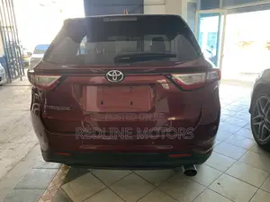 Toyota Harrier 2.0 4WD 2017 Red