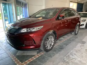 Toyota Harrier 2.0 4WD 2017 Red
