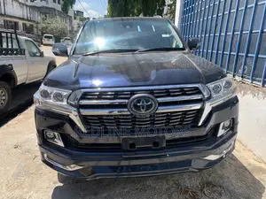 Toyota Land Cruiser 4.6 V8 ZX 2017 Blue