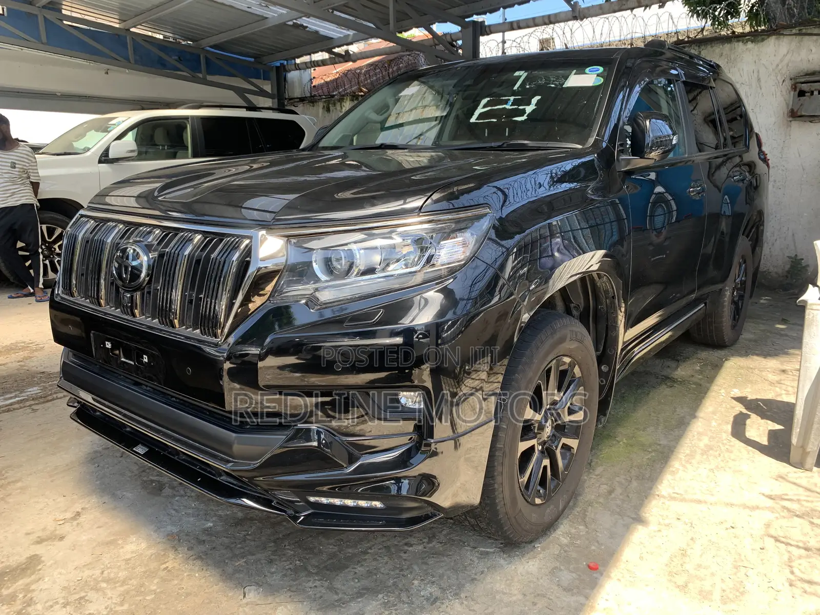 Toyota Land Cruiser Prado 2022 Black
