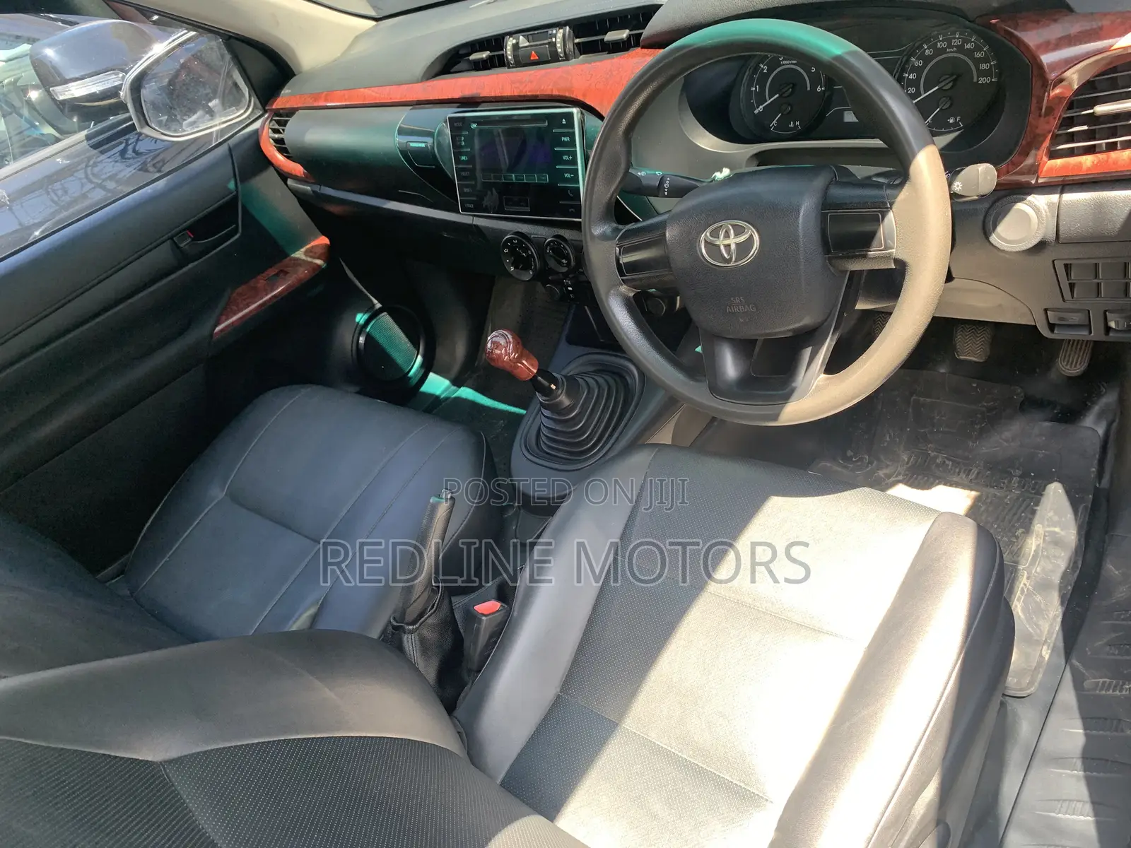 Toyota Hilux 2018 Gray