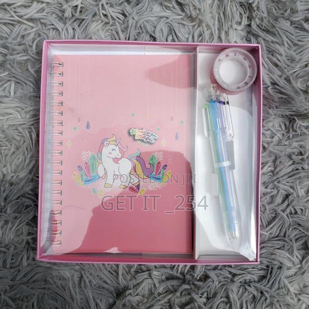 *3 In1 Unicorn Notebook*. - thumbnail 2