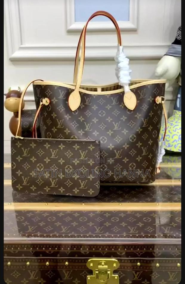 Boxed Louis Vuitton Handbag - thumbnail 2