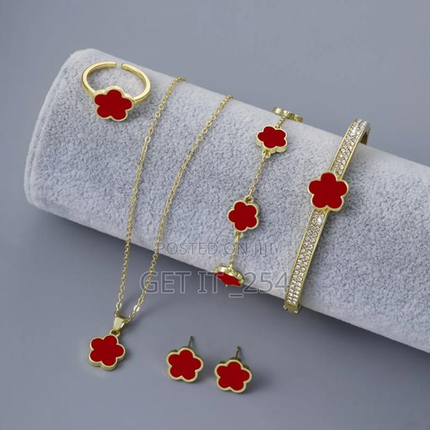 *Trendy Hot Floral Ladies Jewellery Set - thumbnail 4