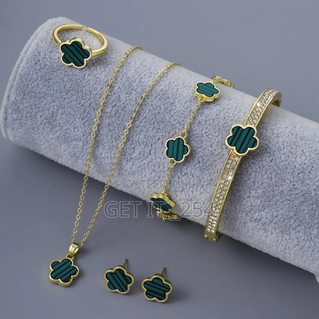 *Trendy Hot Floral Ladies Jewellery Set - thumbnail 5
