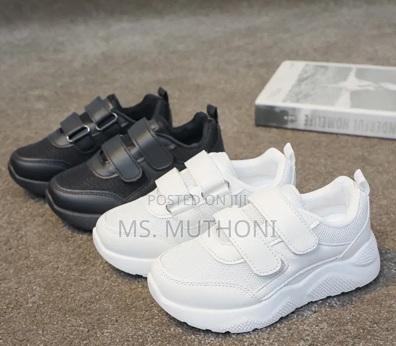 Black / White Kids Quality Unisex Sneakers*