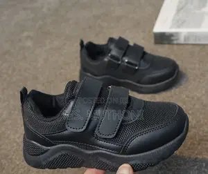 Black / White Kids Quality Unisex Sneakers*