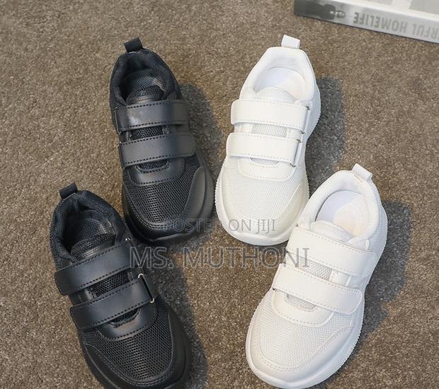 Black / White Kids Quality Unisex Sneakers*
