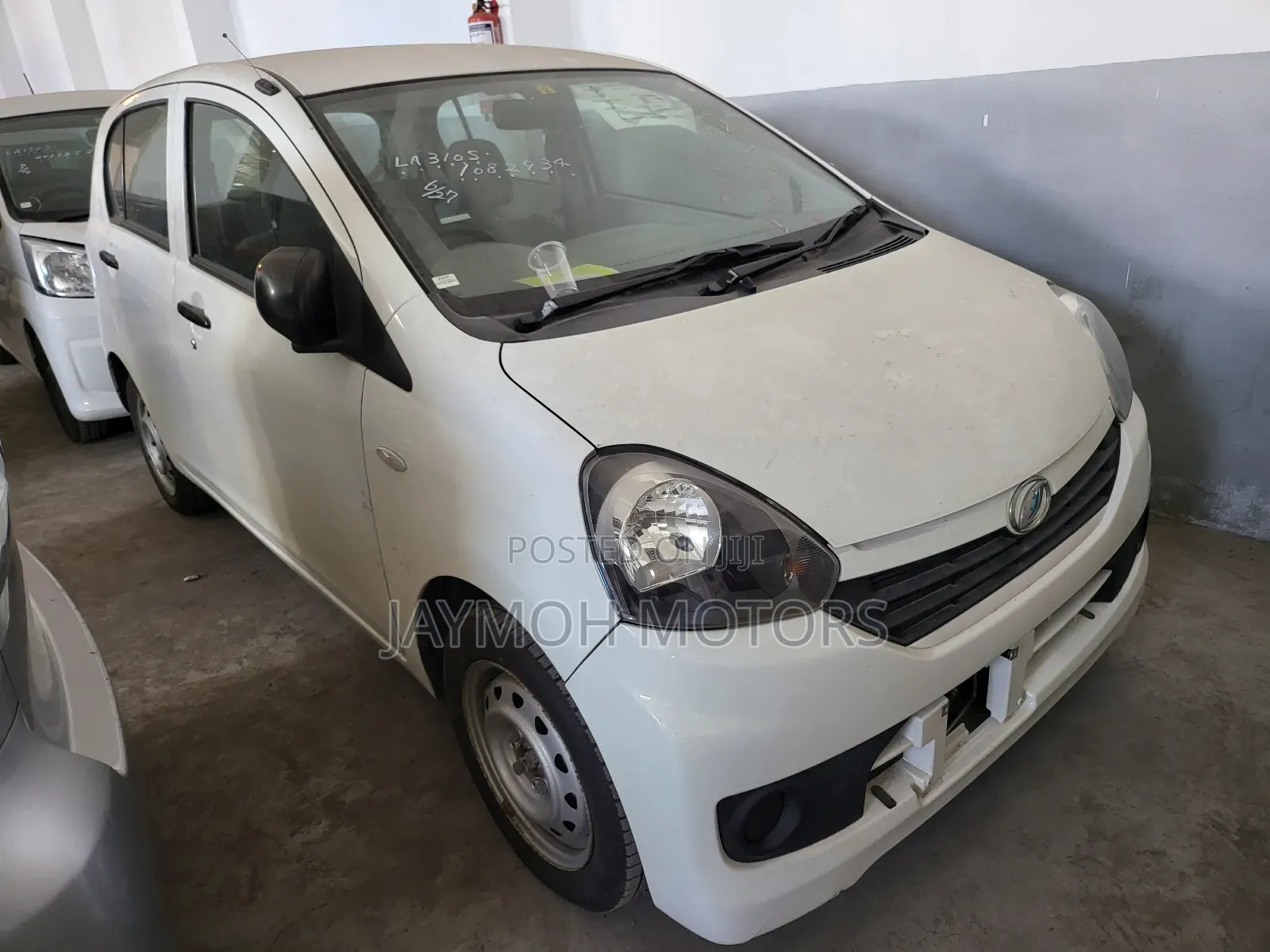 Daihatsu Mira 2017 White