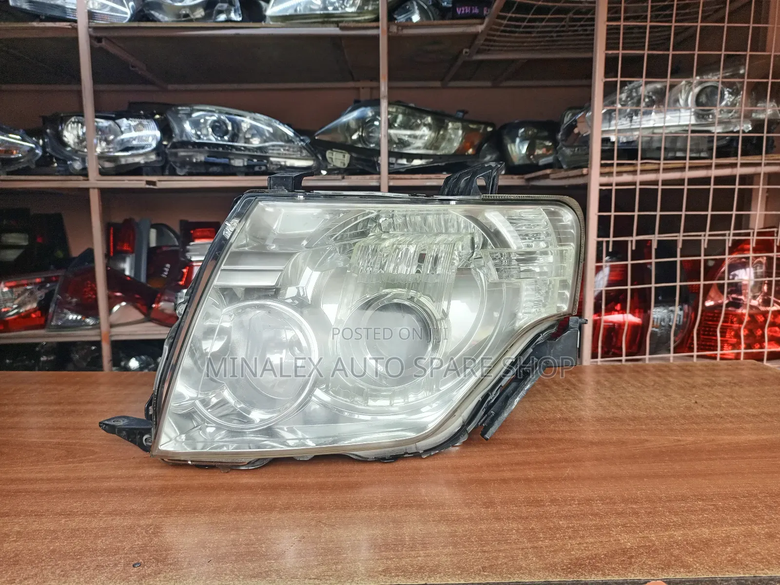 Left Side Headlight V93 Pajero