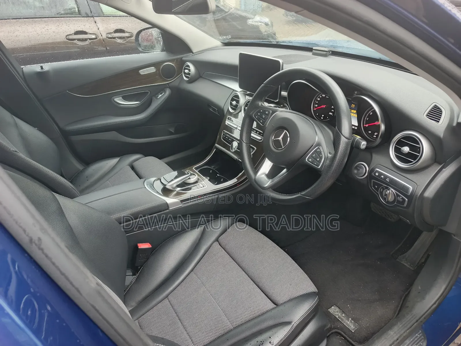 Mercedes-Benz C200 2018 Blue