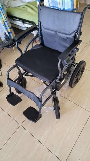 Compact Lightweight Electric Wheelchair