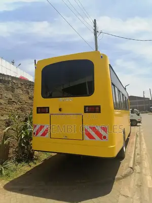 New Isuzu NQR 2024 Yellow