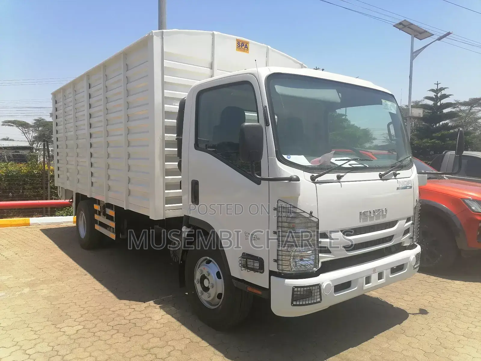 Isuzu Nqr81 Truck.