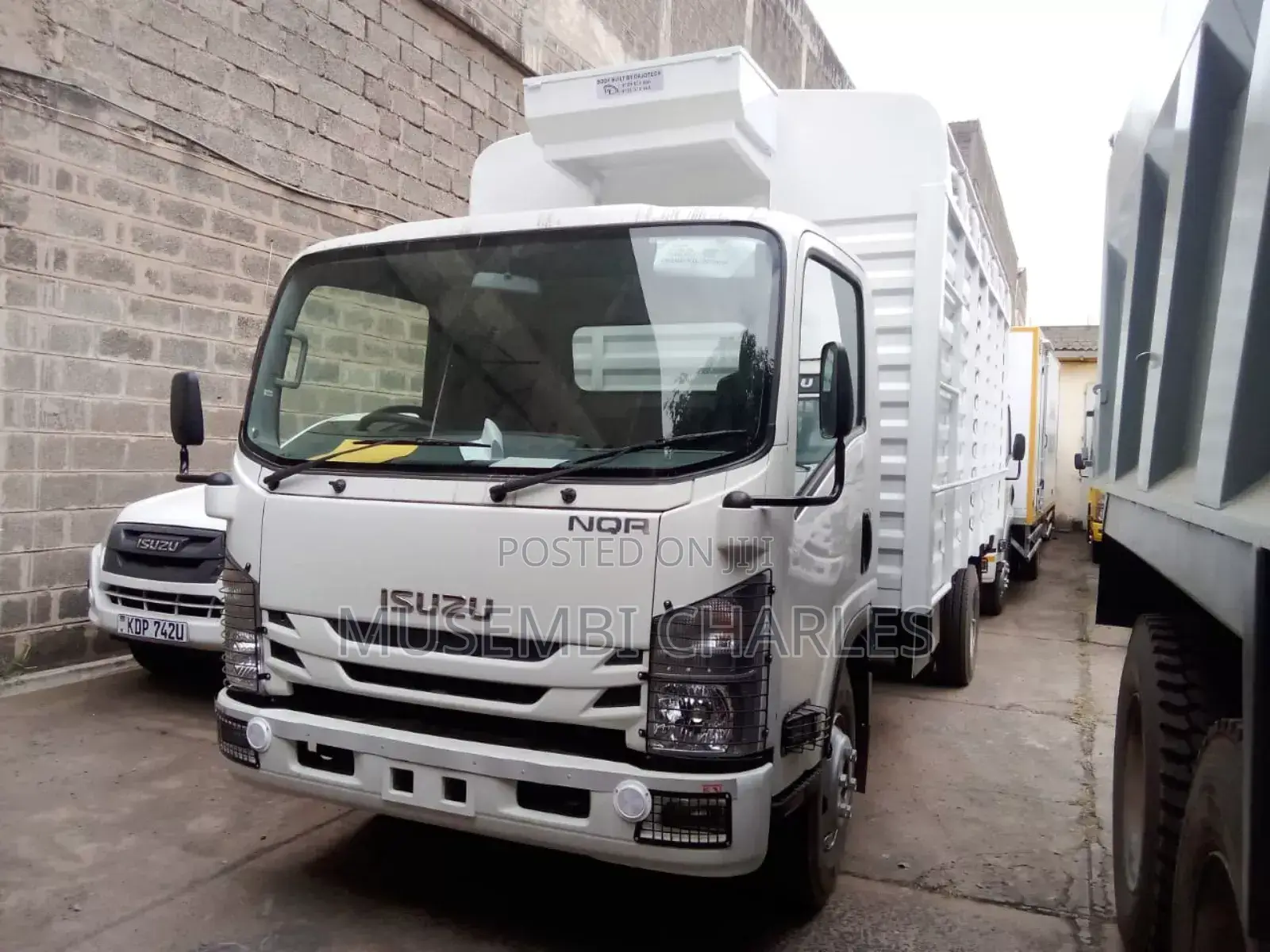 Isuzu Nqr81 Truck.
