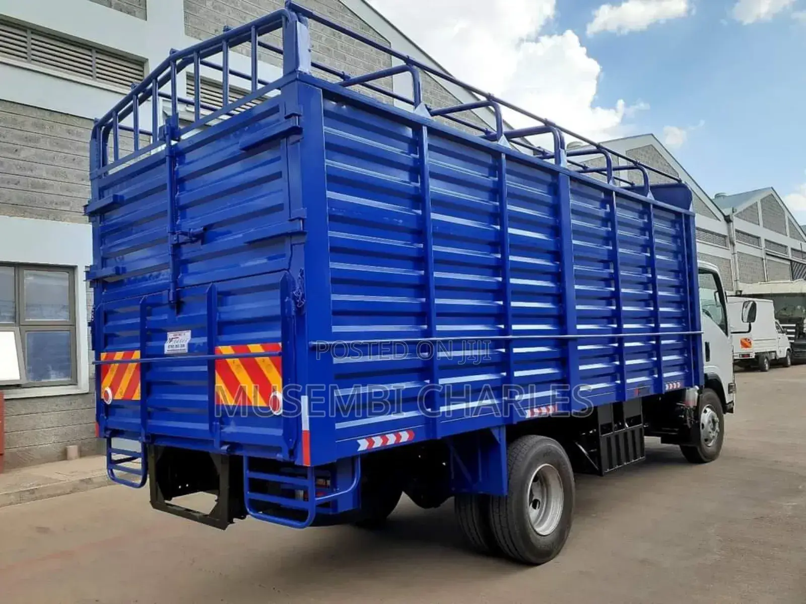 Isuzu Nqr81 Truck.