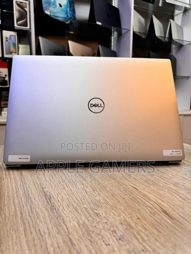 Laptop Dell XPS 15 32GB Intel Core I7 SSD 1T - thumbnail 3