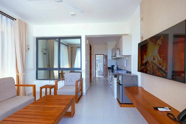 Nyali Beachfront Furnished 1br Apartment - thumbnail 12