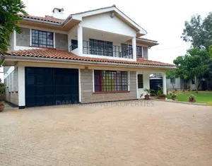 4bdrm Maisonette in Kibiku for sale