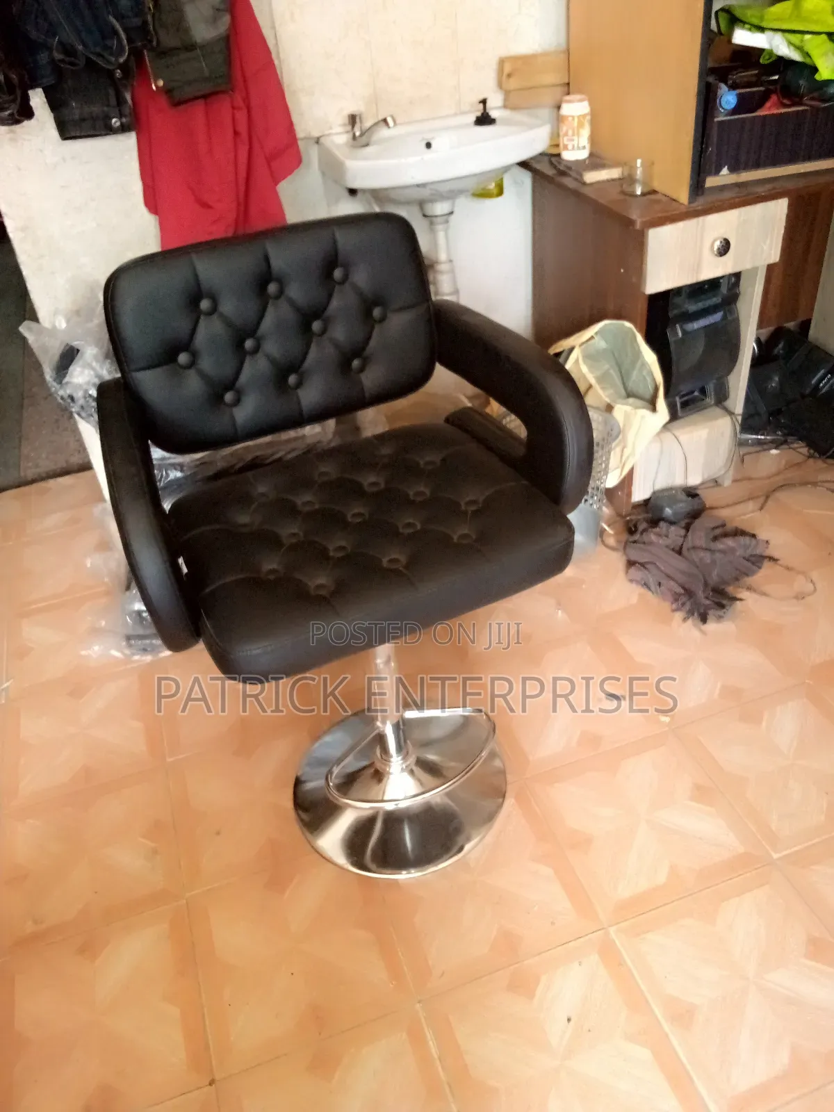 Imported Modern Cashier/ Counter/Bar/Kitchen Stools