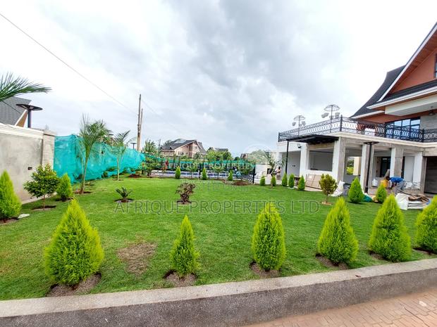 6bdrm Mansion in Daykio Bustani, Kimbo for sale - thumbnail 2
