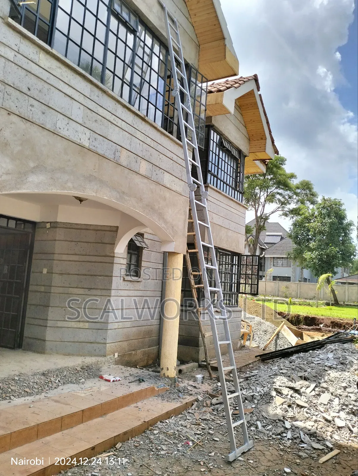 Foldable Ladder (5stepsx4) 6m Long Sale