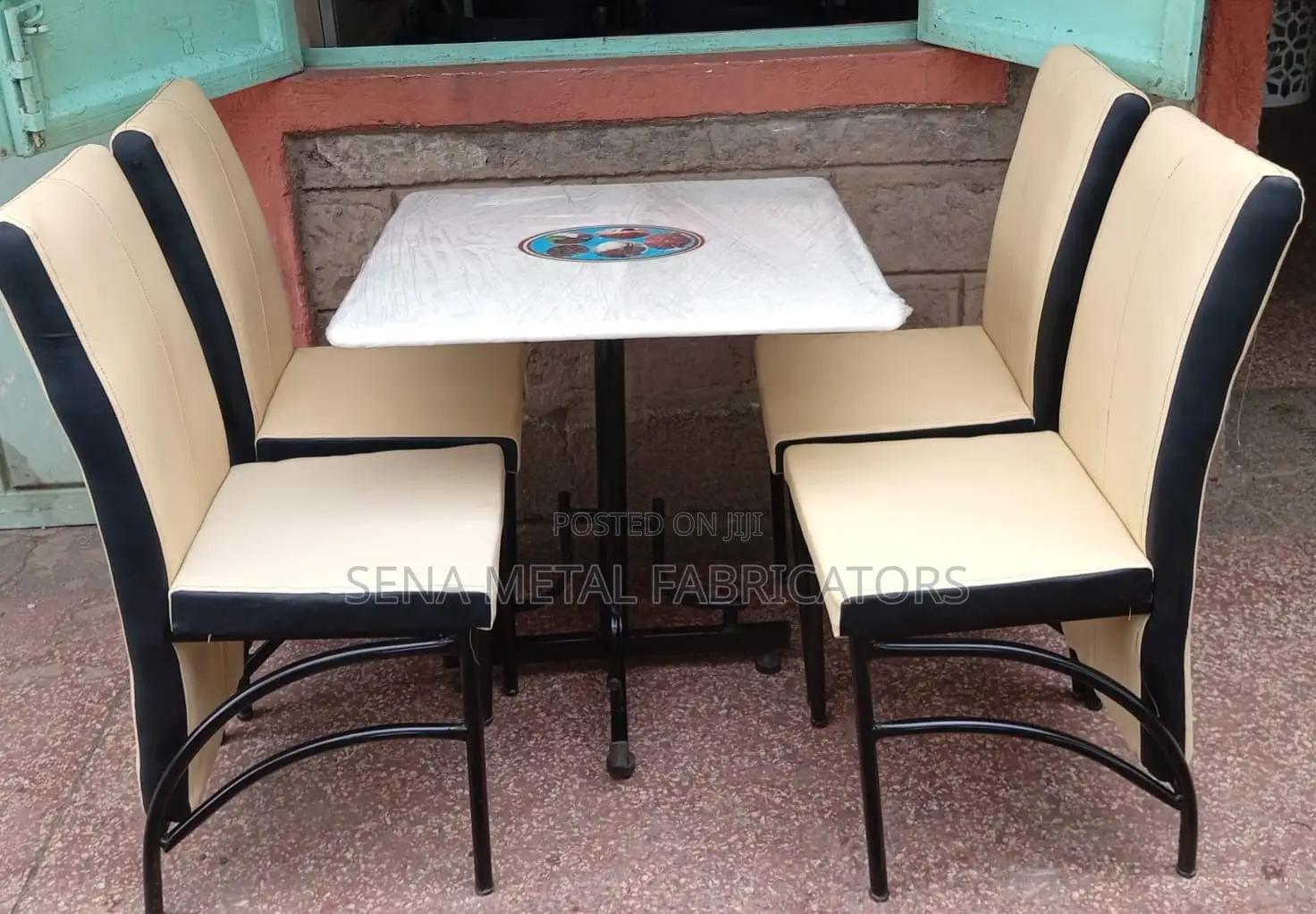 Restaurant Table And Chairs Very Comfortable And Durable