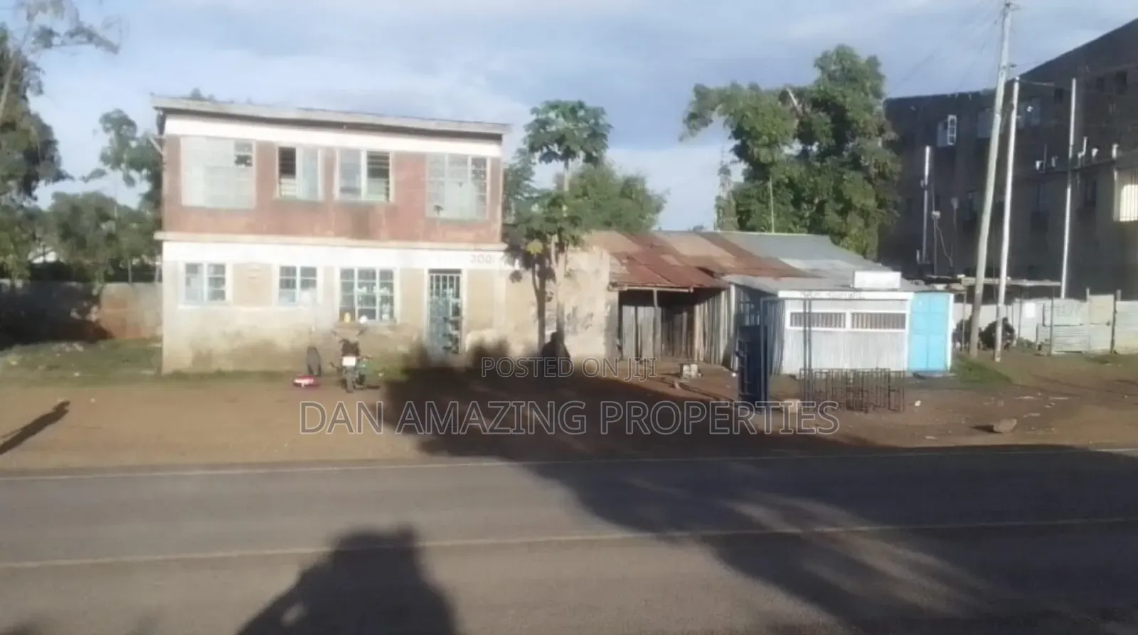 Commercial Space With Old House Homabay Rongo Tamac For Rent