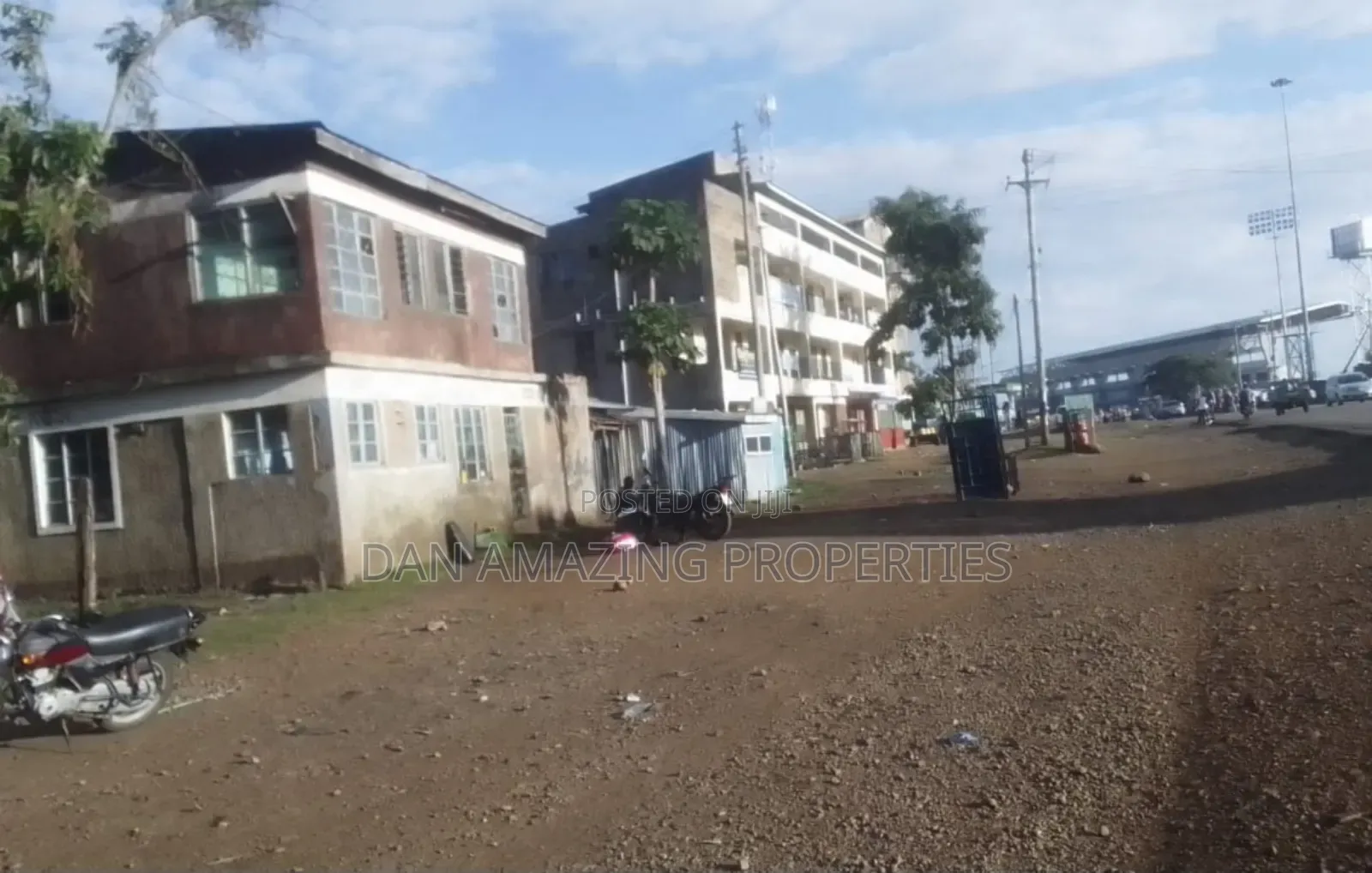 Commercial Space With Old House Homabay Rongo Tamac For Rent