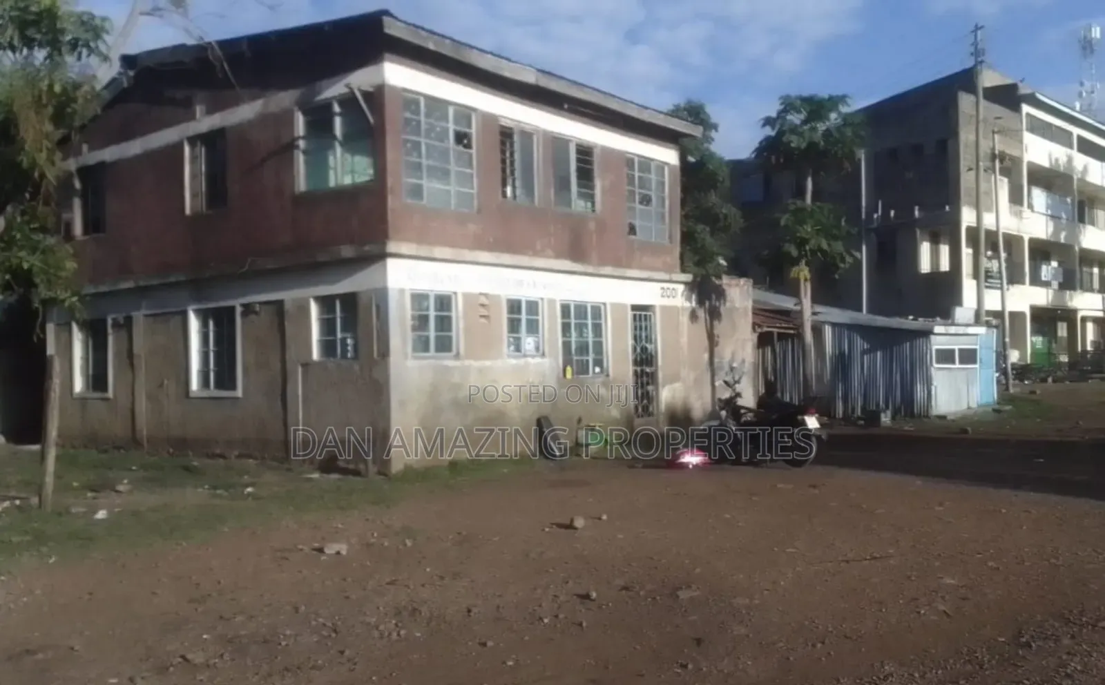 Commercial Space With Old House Homabay Rongo Tamac For Rent