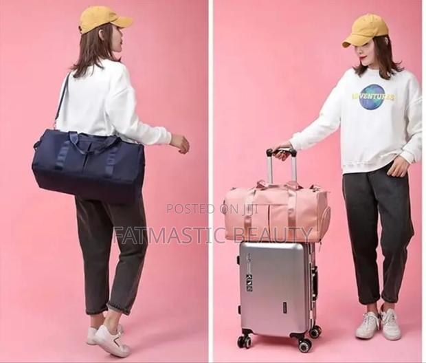 Medium Sized Travel Bags Unisex - main view