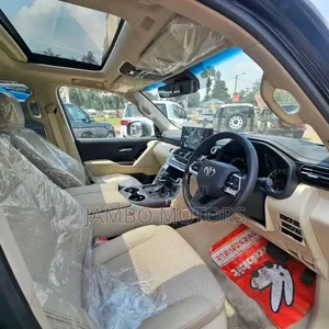 Toyota Land Cruiser 2023 Black