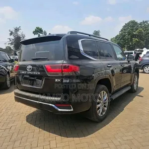 Toyota Land Cruiser 2023 Black