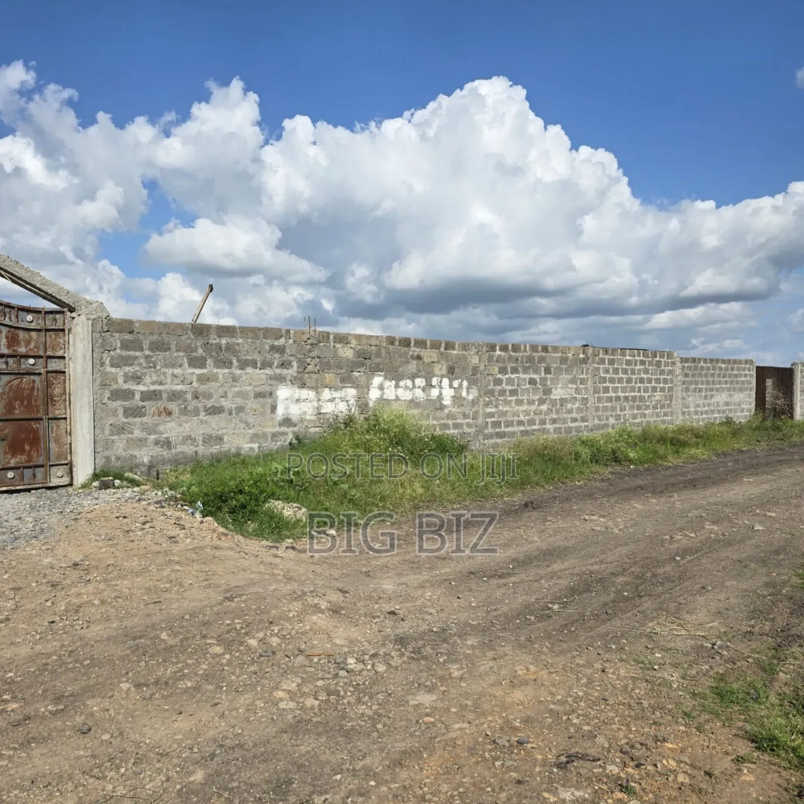 2bdrm House in House + Shops, Mlolongo for sale