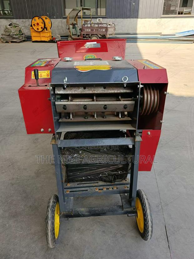 Animal Feeding Ensilage Chaff Cutter - thumbnail 3