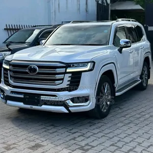 Toyota Land Cruiser 2023 White