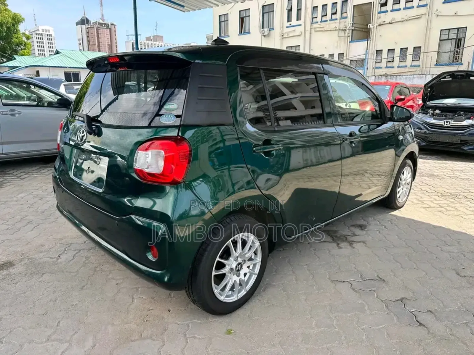 Toyota Passo 1.0 FWD 2018 Green