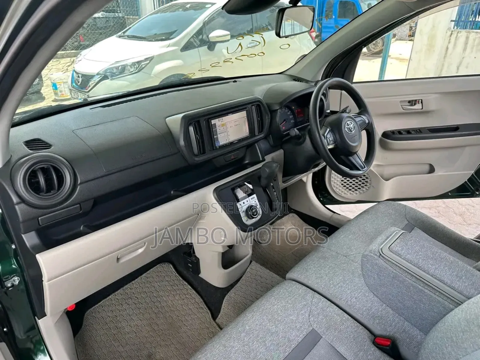 Toyota Passo 1.0 FWD 2018 Green