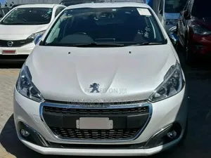 Peugeot 208 2018 White