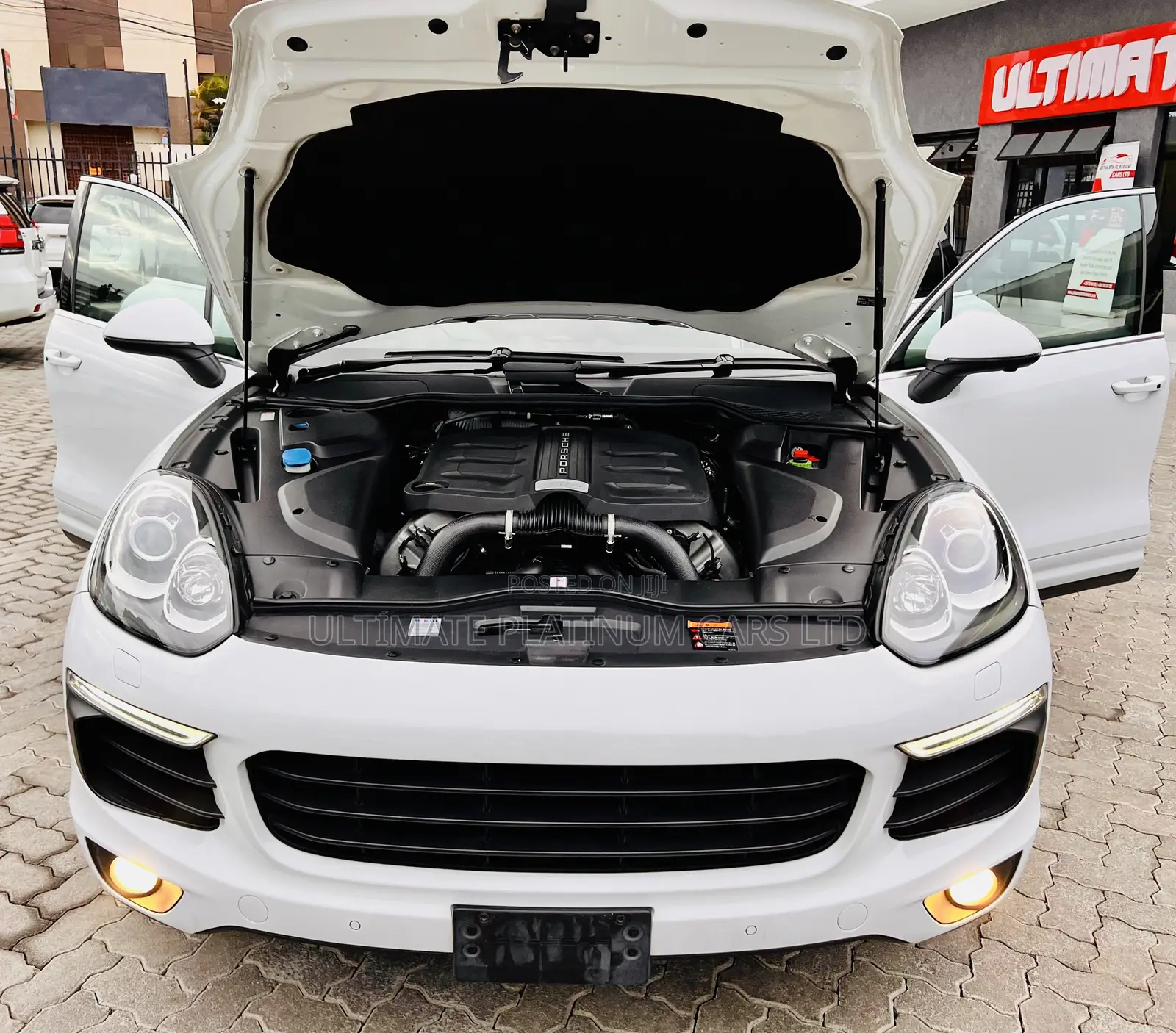 Porsche Cayenne Platinum Edition AWD 2017 White