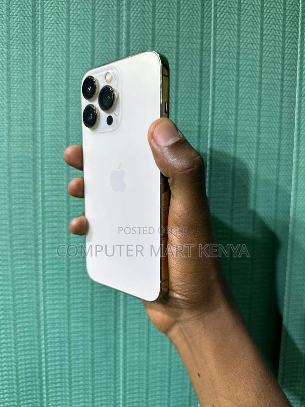 Apple iPhone 13 Pro 256 GB Gold - thumbnail 2