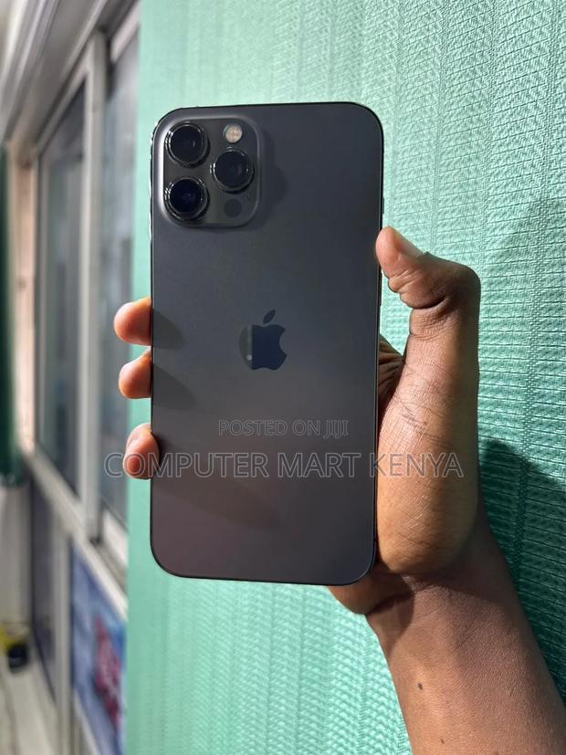 Apple iPhone 12 Pro Max 128 GB Gray - main view
