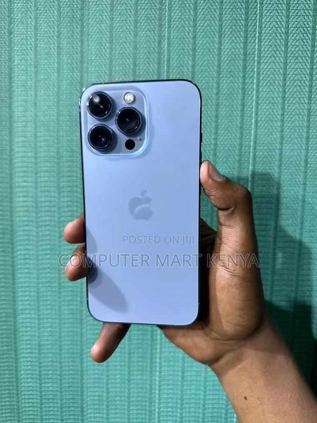 Apple iPhone 13 Pro 128 GB Blue - main view