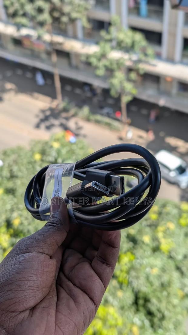 Universal Displayport to HDMI 1.5 Metres Cable - thumbnail 3
