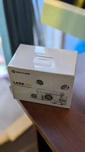 Hollyland Lark M2 Wireless Lavalier Microphone