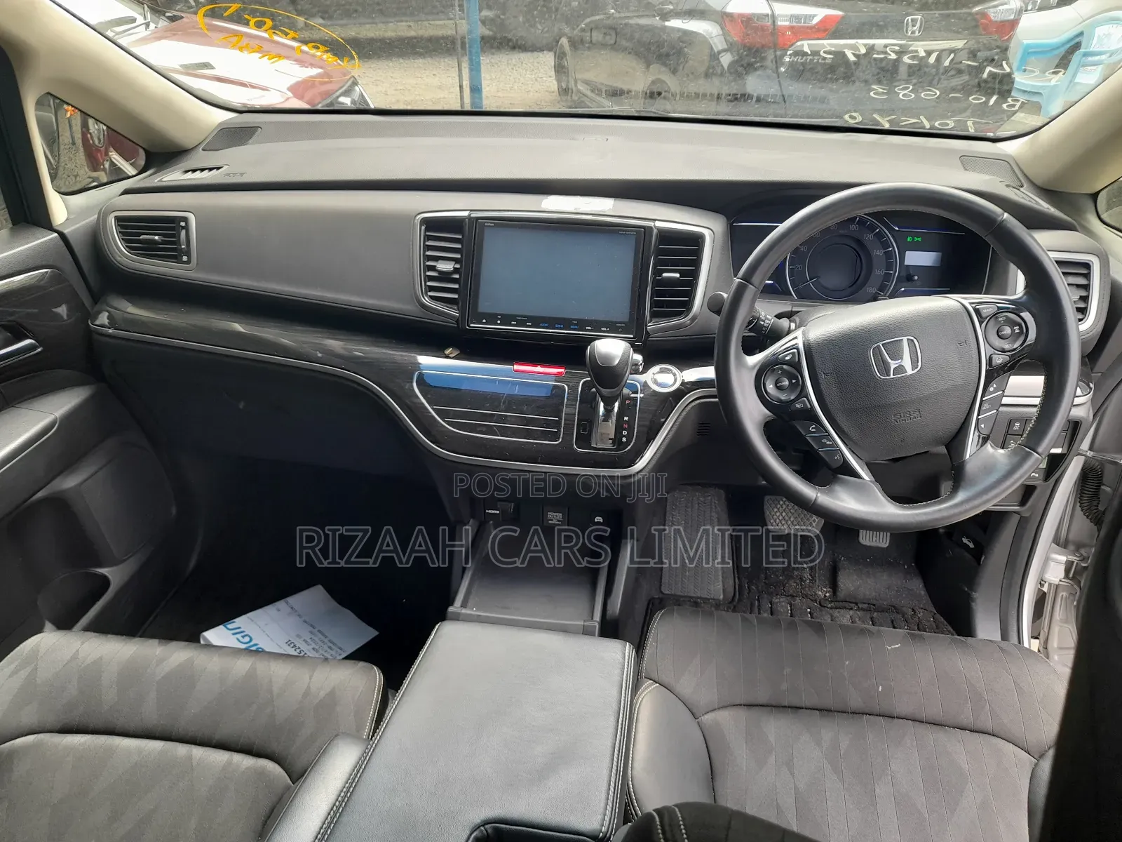 Honda Odyssey 2.0 Hybrid (8 seater) 2017 Silver