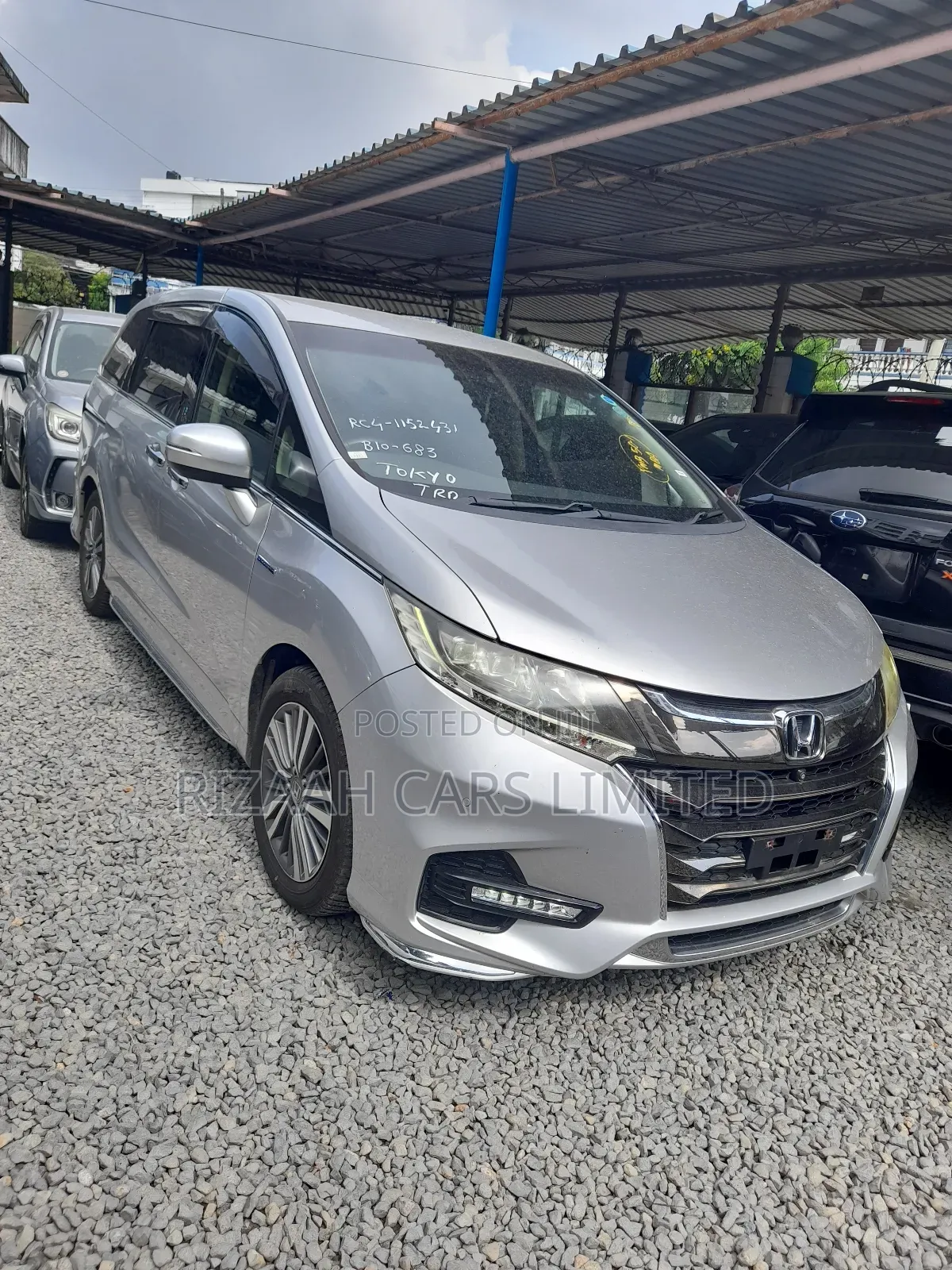 Honda Odyssey 2.0 Hybrid (8 seater) 2017 Silver
