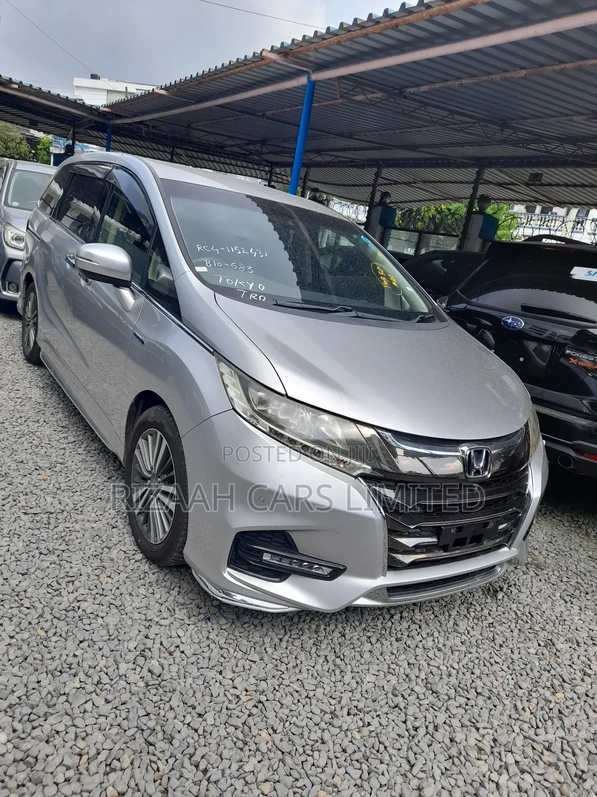 Honda Odyssey 2.0 Hybrid (8 seater) 2017 Silver